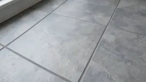 Szare płytki do kuchni na podłogę