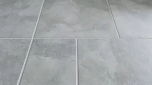 Szare płytki do łazienki Paradyż