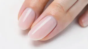 Szeroką płytka paznokcia  jaki kształt