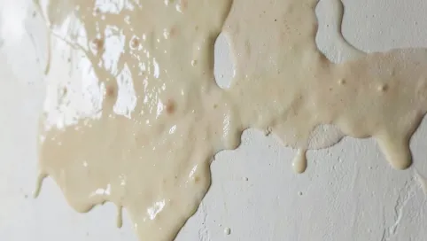 Tynk żywiczny na ścianę