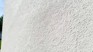 tynk żywiczny na zewnątrz