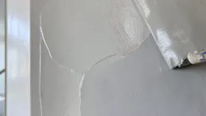 Tynkowanie klejem do płytek