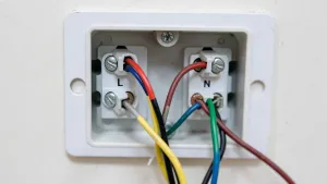 Włącznik schodowy jak podłączyć