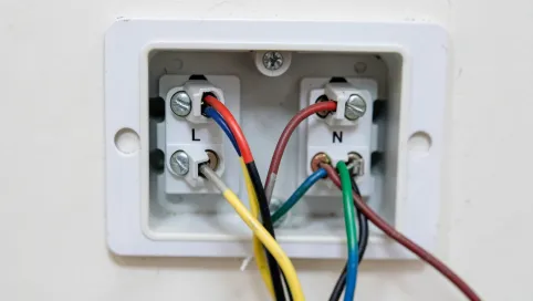 Włącznik schodowy jak podłączyć