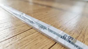 Zabezpieczenie paneli podłogowych przed wodą