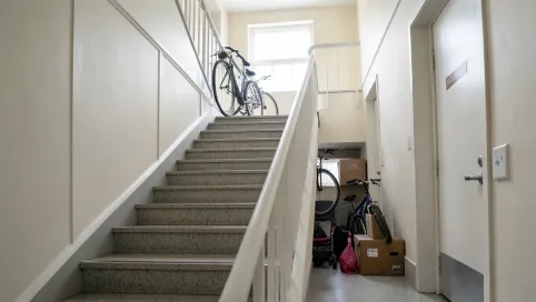 Zastawianie klatek schodowych przepisy