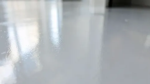 żywica na podłogę cena