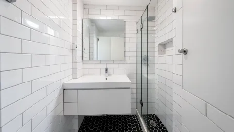 Płytki do małej łazienki inspiracje